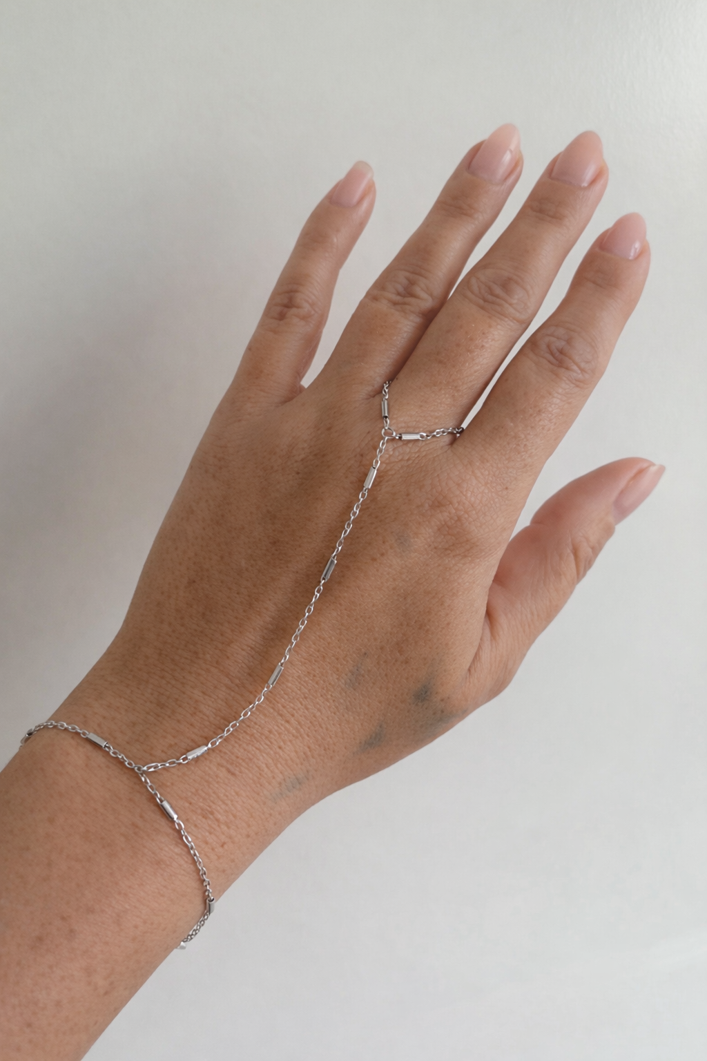 The Sol Alignment Hand Chain
