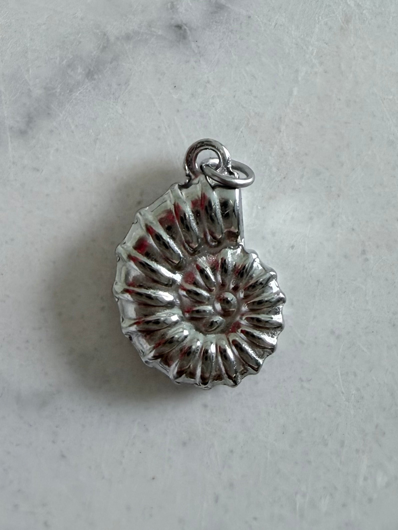 Aura Charm – Nautilus Shell ✨