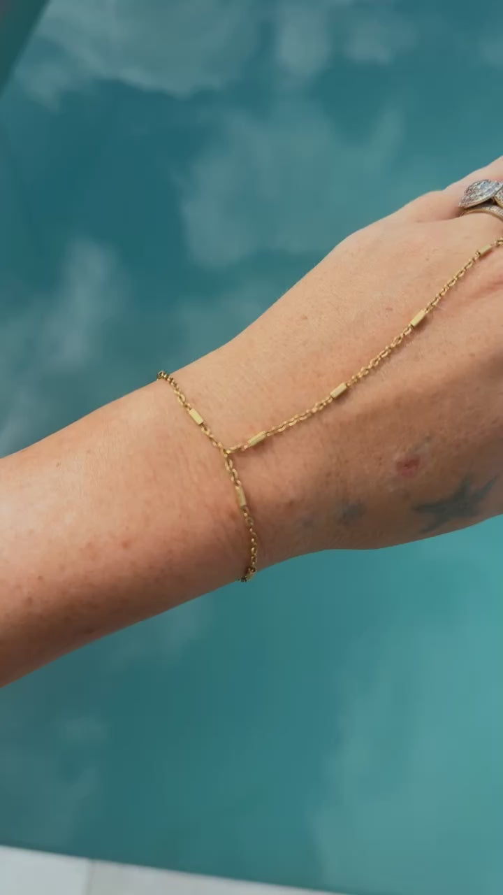 The Alignment Bar Hand Chain | Waterproof